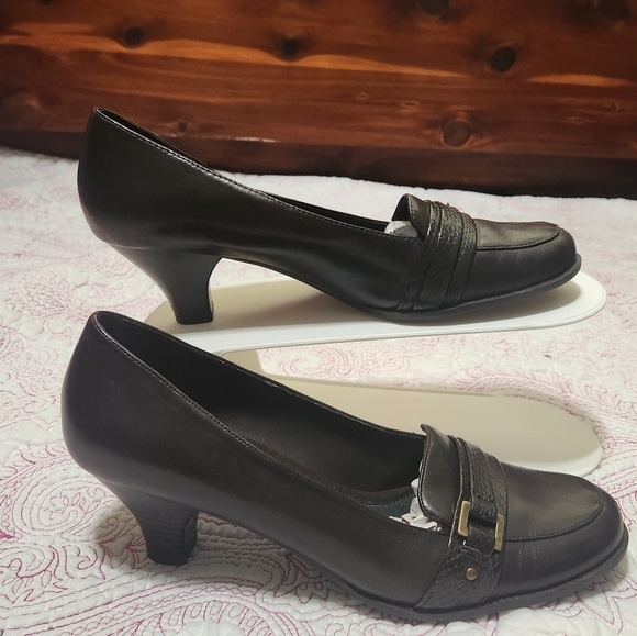 A2 By Aerosoles Shoes - A2 By AEROSOLES BACELONA SIZE 7.5 M Elegant Black Low Heels Pumps Buckle